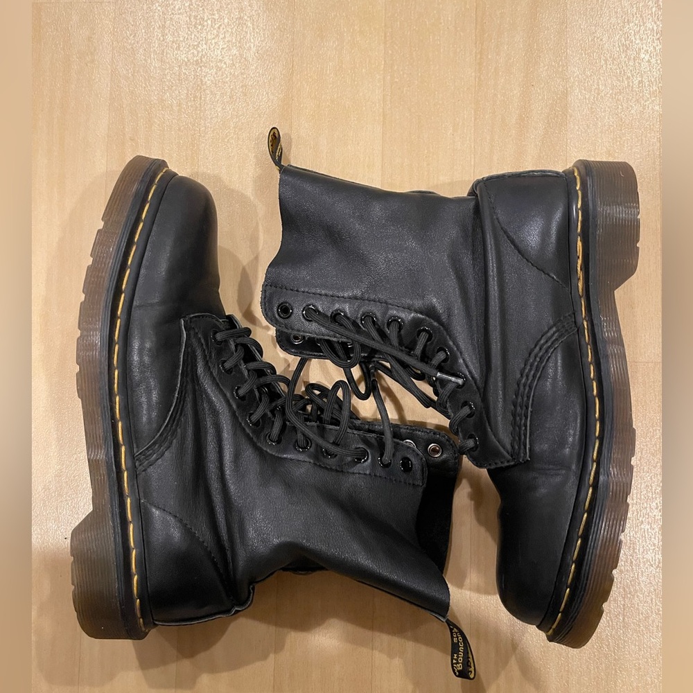 Dr martens style 1490 VIRGINIA LEATHER MID CALF BOOTS